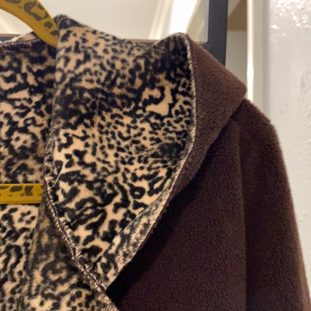 Cropped Coat - Picture 3 of 4